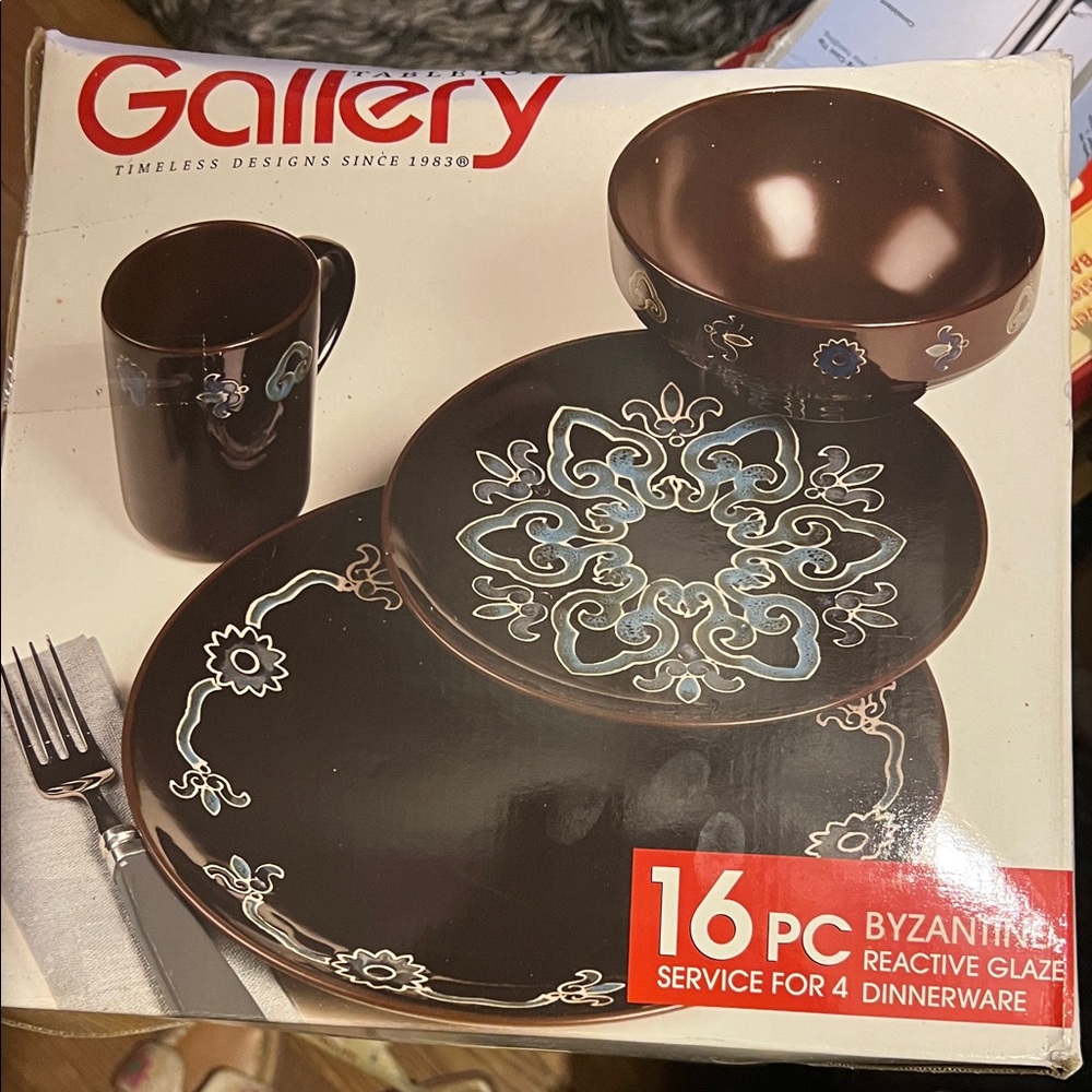 Gallery Brown and Blue Byzantine Dinnerware Set